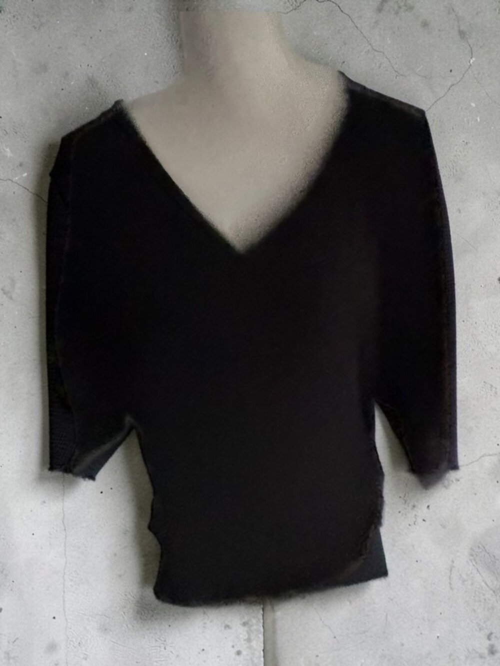 White House Black Market Black V Neck Top Size XXS
